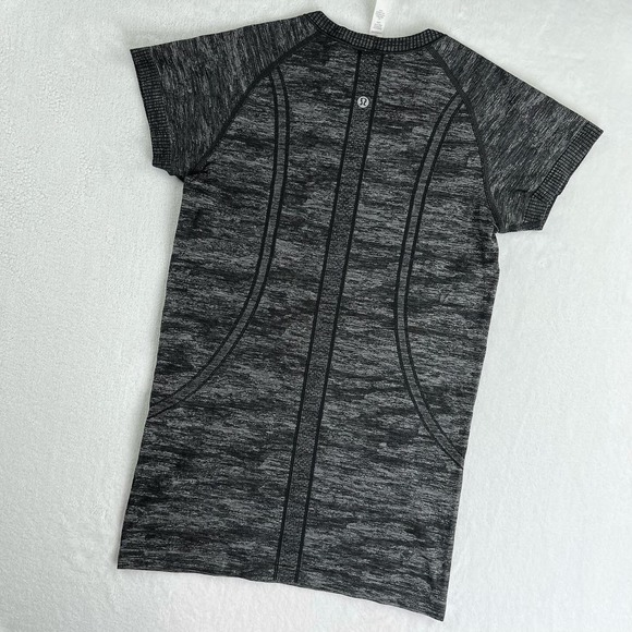 Lululemon Swifly Tech Short-Sleeve Shirt - 6 - Picture 4 of 7